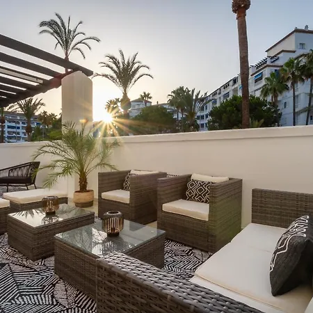Marbella Banus Suites - Daisy Playas Del Duque Banus Beach Apartment Zewnętrze zdjęcie